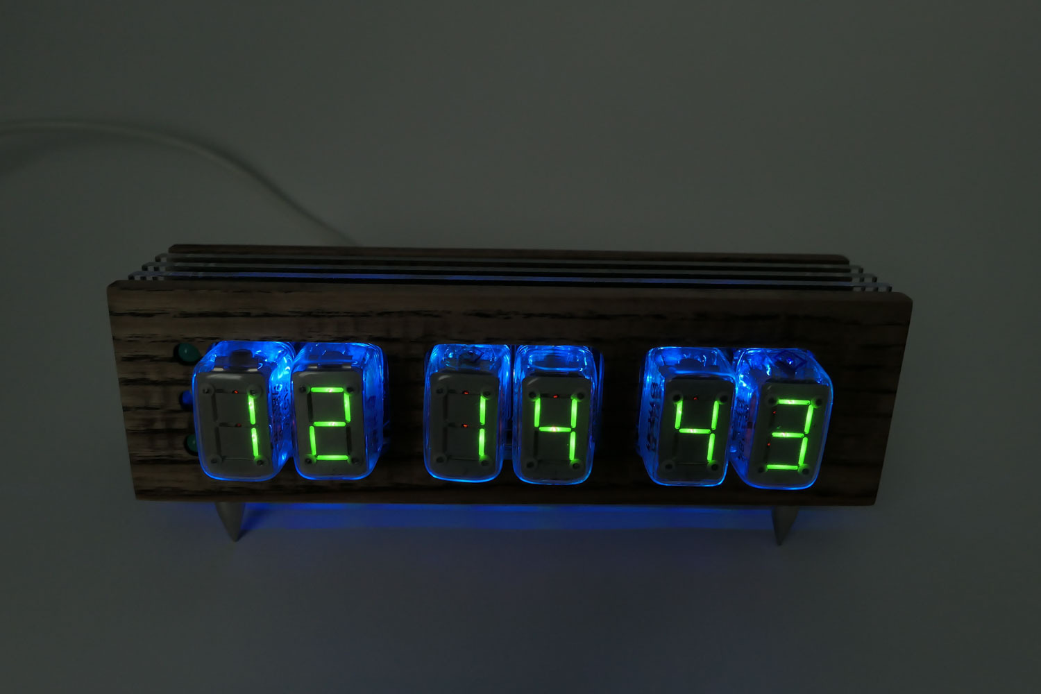 Wi-Fi Thyratron desk clock with ITS1-A tubes in wooden case